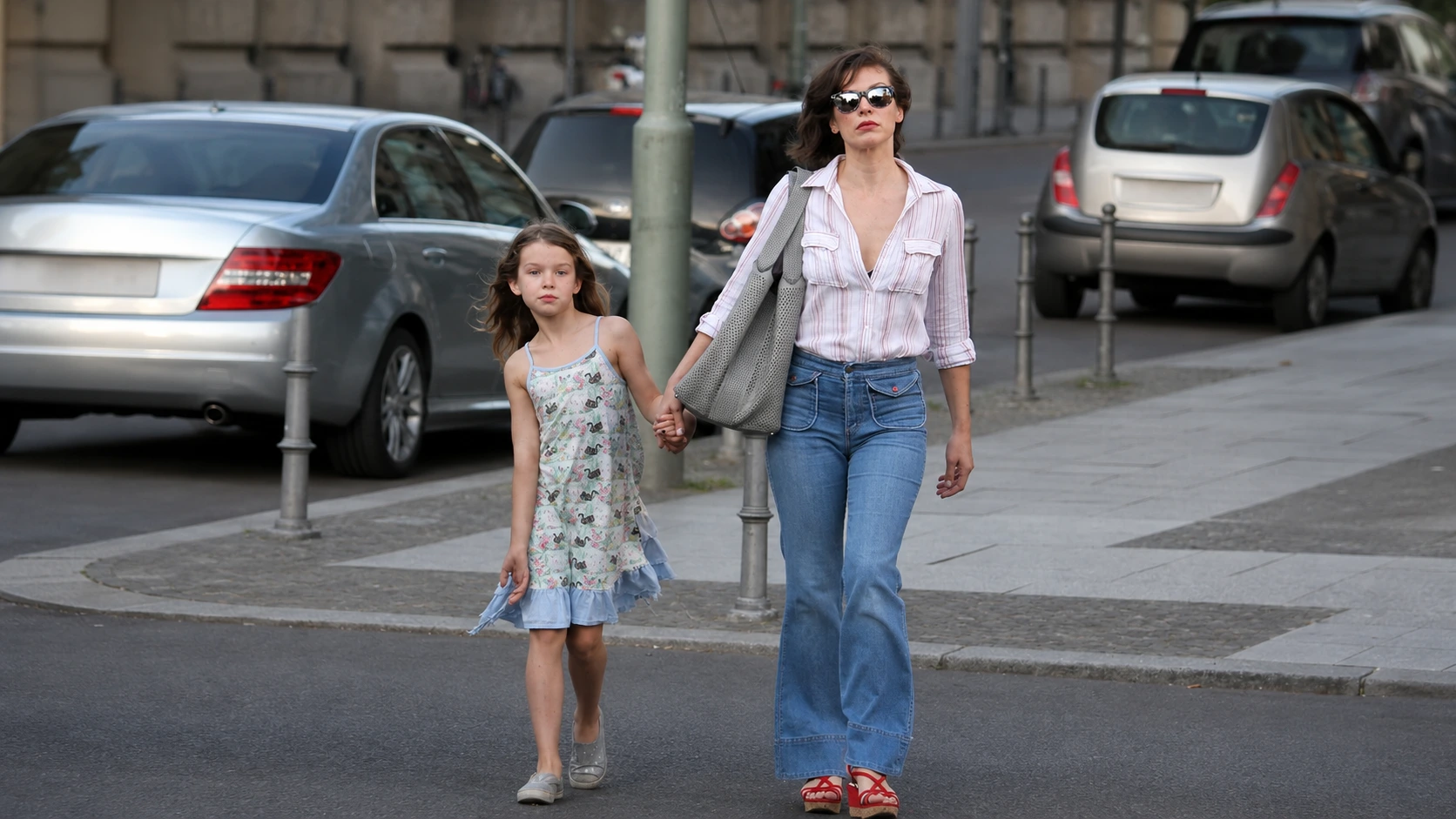 Milla Jovovich Height, Appearance